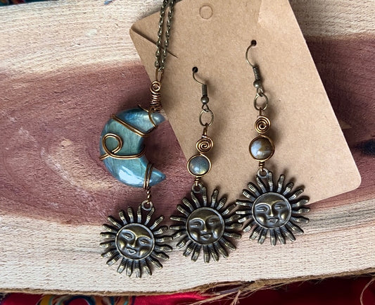 Labradorite Antique Bronze Sun Earring Necklace WireWrapped Set