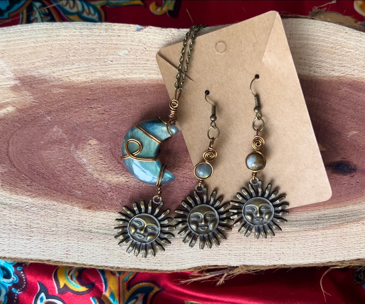 Labradorite Antique Bronze Sun Earring Necklace WireWrapped Set